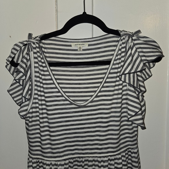 Max Studio Womens Striped Tiered Midi Dress Black Grey Flutter Sleeve V-Neck M - Picture 4 of 8